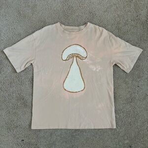 Cream and Tan Mushroom Graphic Tee Size L Hand Painted
